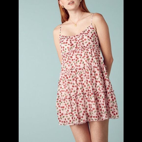 🆕 Trixxi 🍒Cherry Tiered Summer dress with Adjustable spaghetti straps sz M - Picture 3 of 11